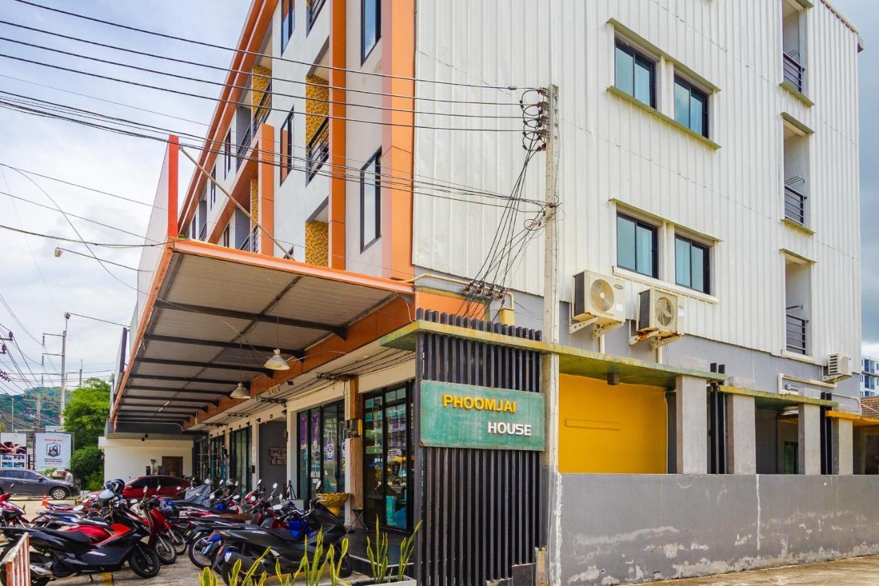 Apartamento Oyo 303 Phoomjai House Chalong Exterior foto