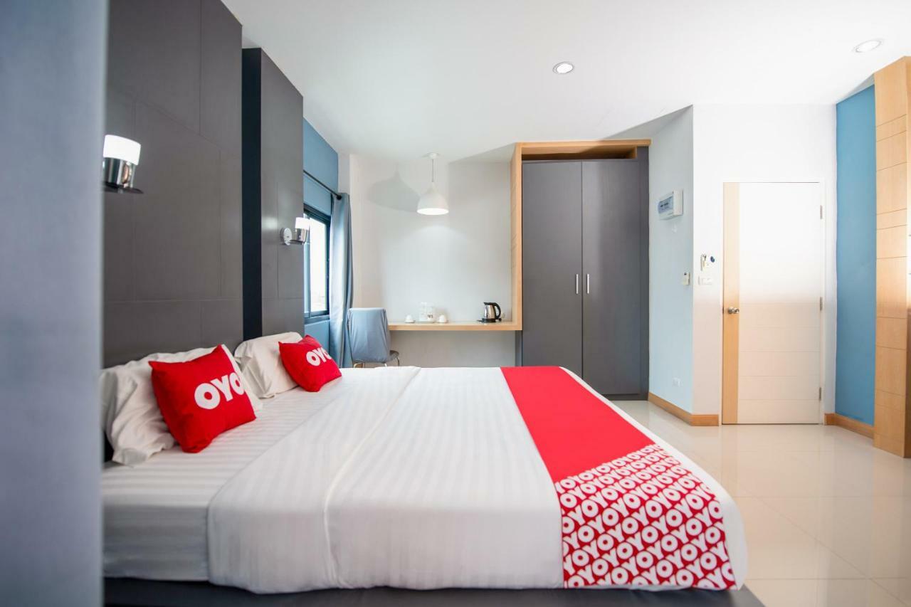 Apartamento Oyo 303 Phoomjai House Chalong Exterior foto