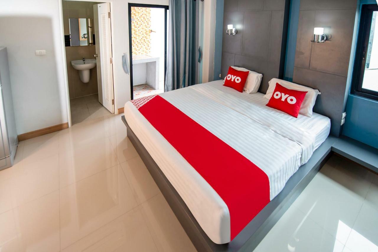 Apartamento Oyo 303 Phoomjai House Chalong Exterior foto