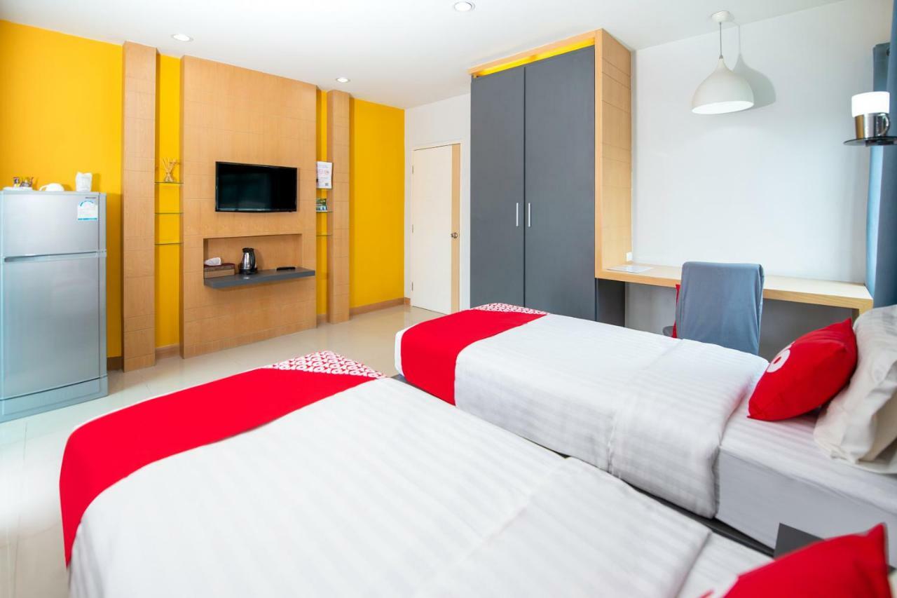 Apartamento Oyo 303 Phoomjai House Chalong Exterior foto